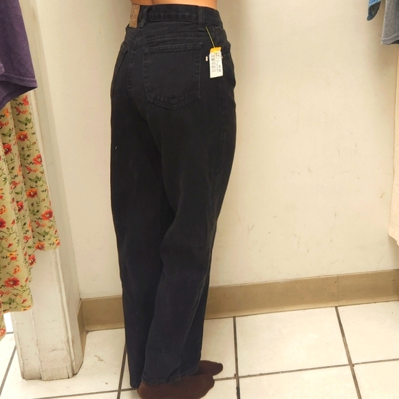 Vintage Brittania Juniors High Rise Straight Leg "Mom" Jeans - Picture 3 of 15